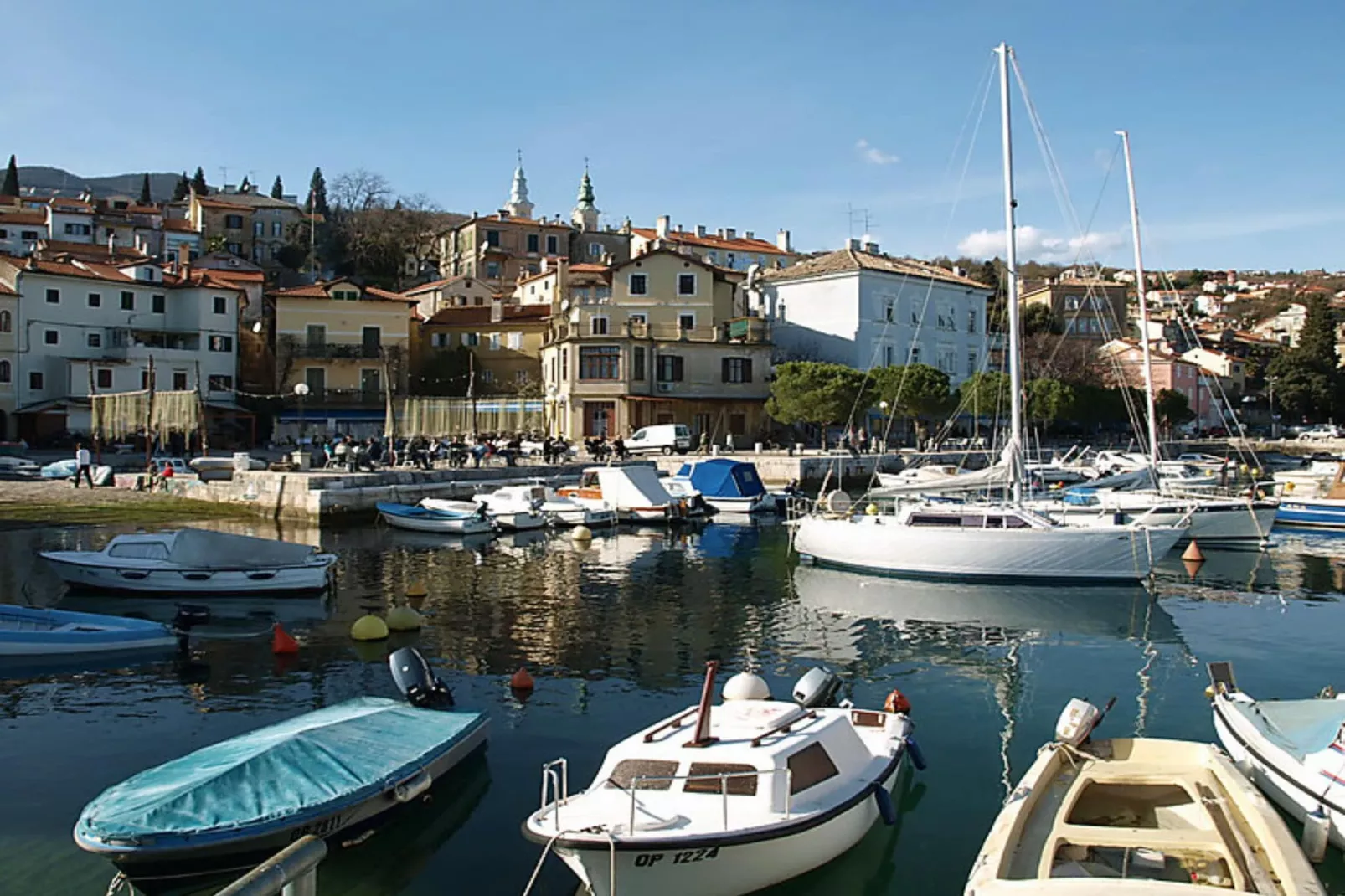 Cozy Apartments Matulji - Studio with Garden-Buitenlucht