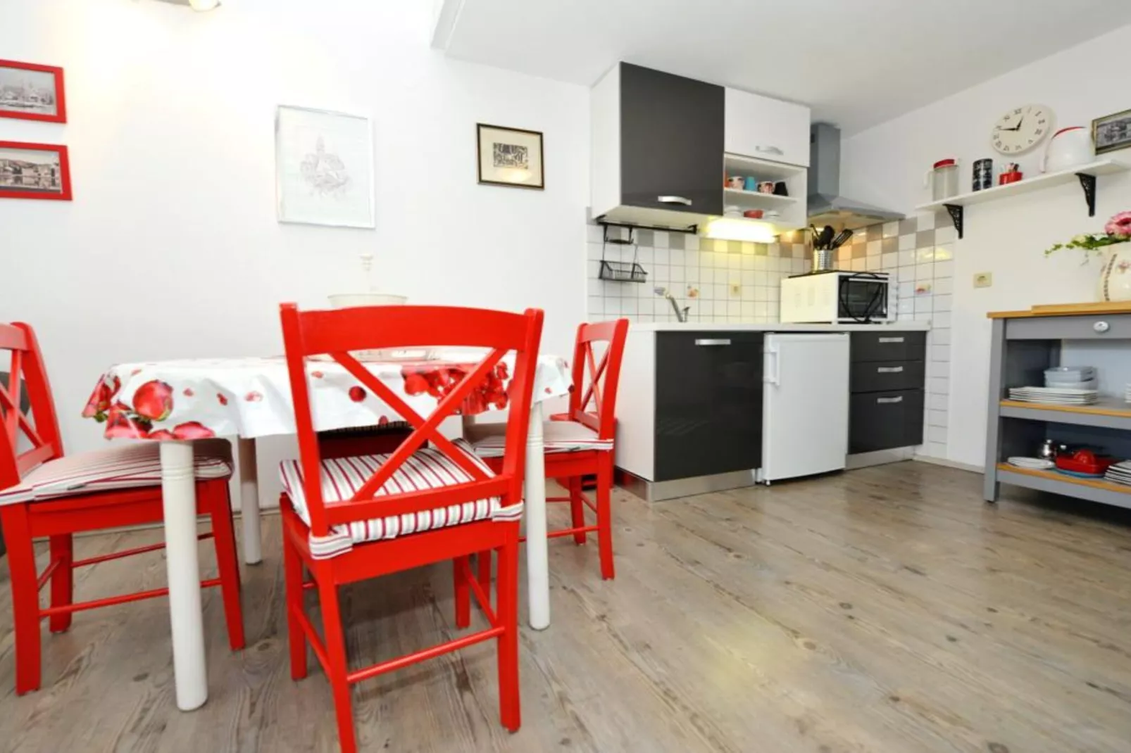 One-Bedroom Apartment (Smokva)-Keuken