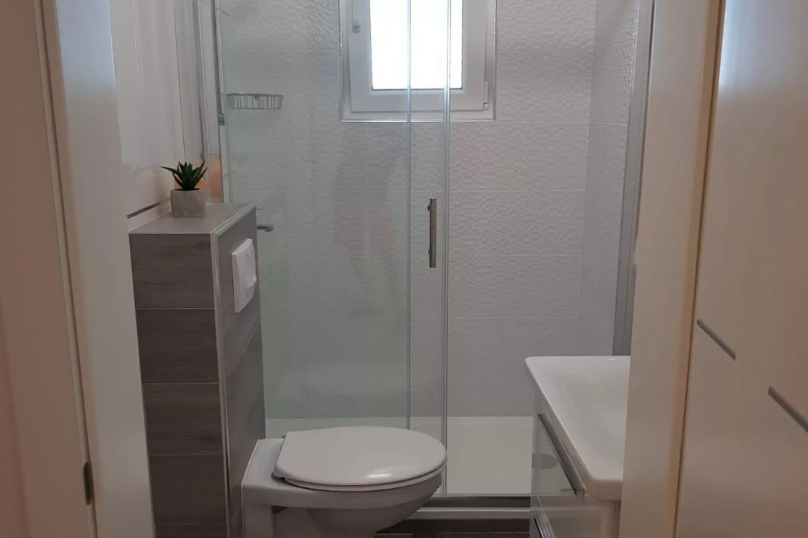 One-Bedroom Sea View Apartment-Badkamer