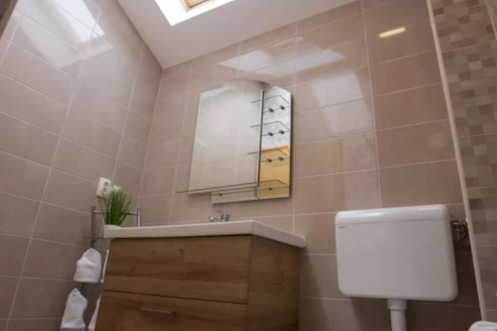 Apartments Stone House Murter - Two Bedroom Apartment with Terrace-Badkamer