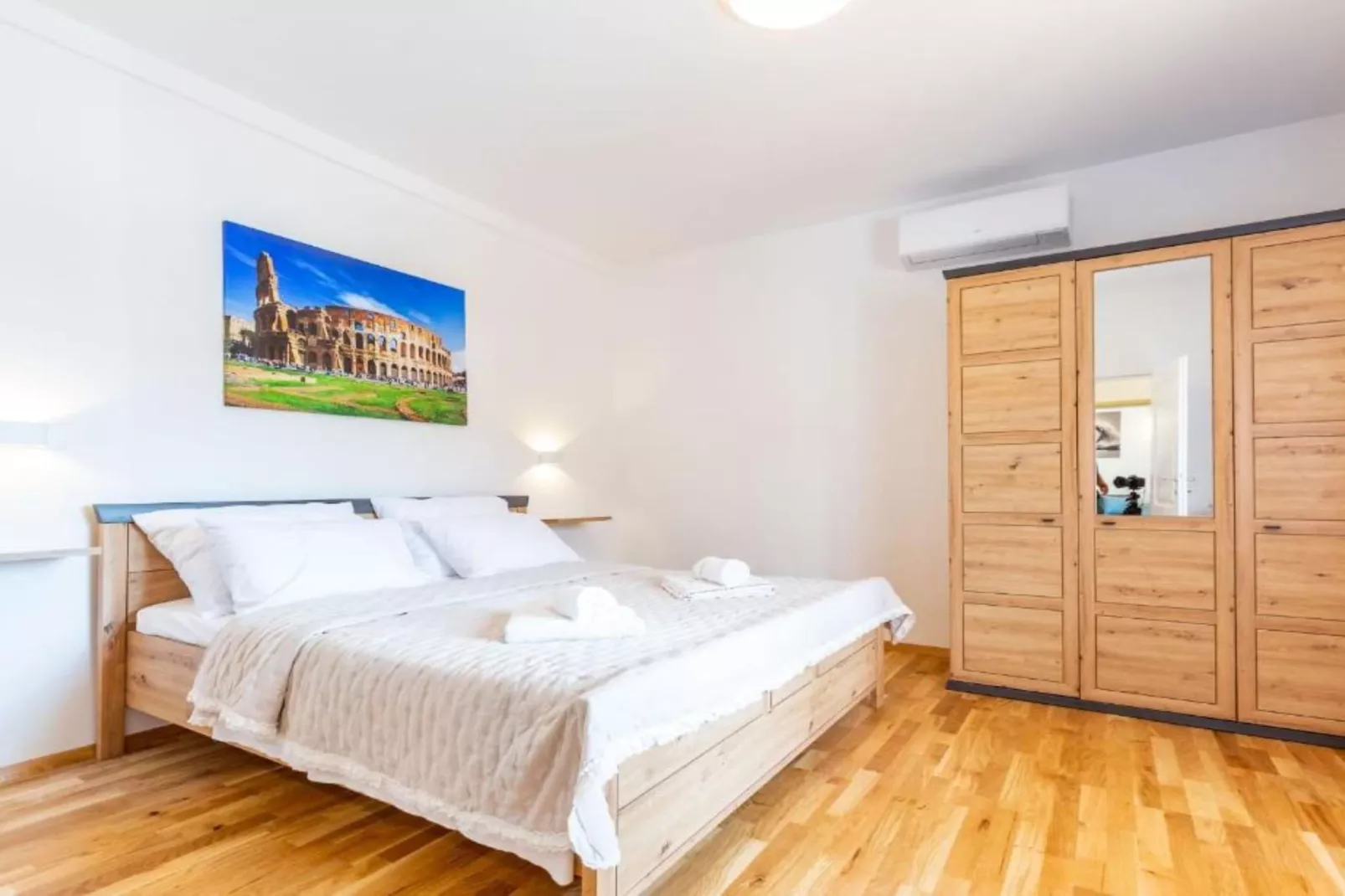 Peaceful Murvica Villa Pool, Garden, and Modern Comfort - Two Bedroom Holiday Home with Private Pool-Slaapkamer