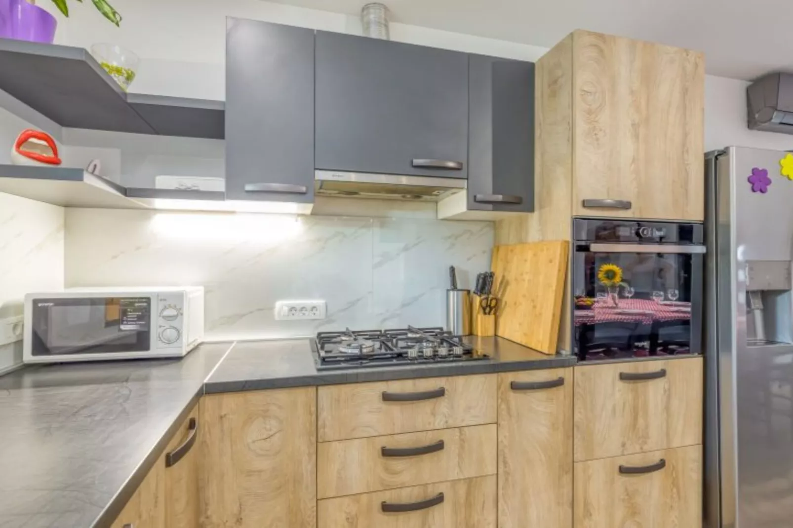 Four Bedroom Holiday House Mali Raj with Pool-Keuken