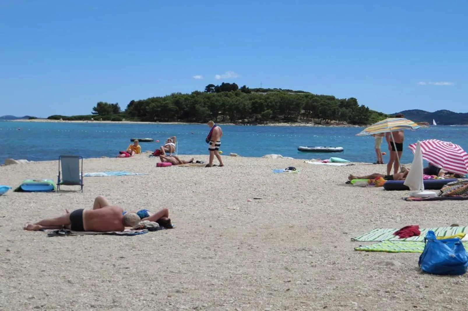 Apartments A&N Pakoštane - One Bedroom Apartment with Sea View and Balcony (A1)-Buitenlucht