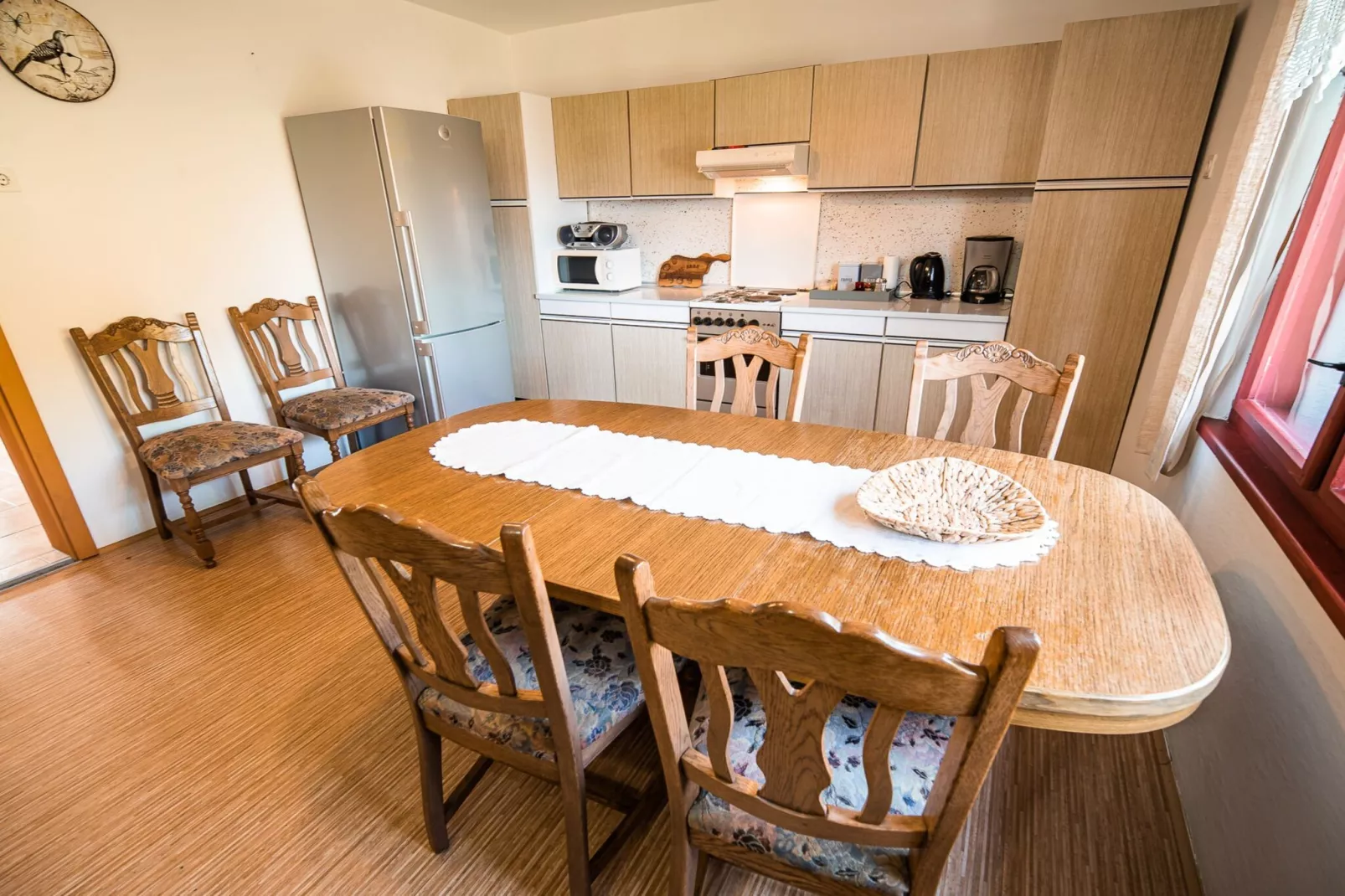 Bloomfield Retreat Country House with Sauna - Three Bedroom Country House-Keuken