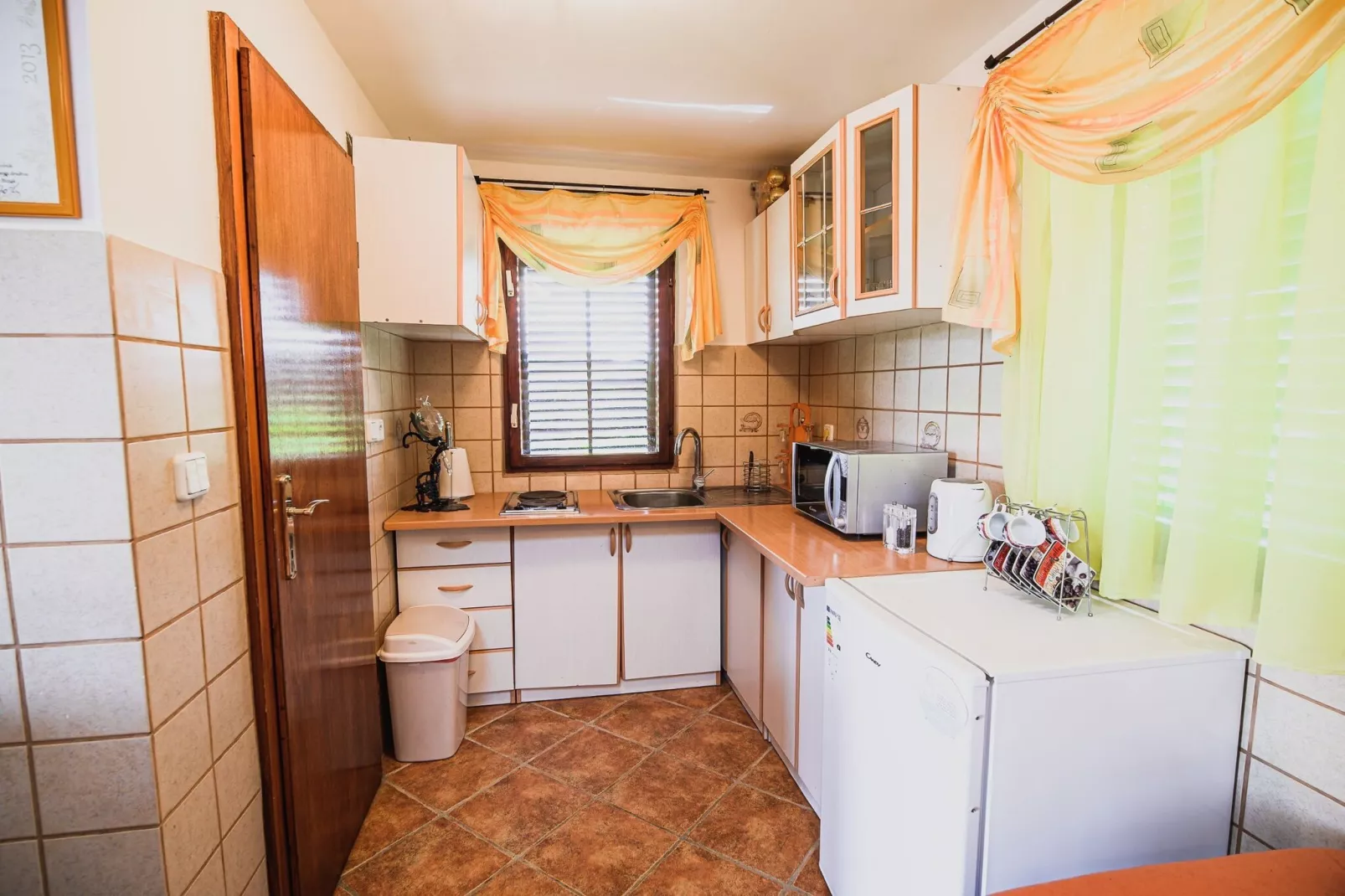 Harvest Horizon Holiday Home with Sauna - One Bedroom Holiday Home-Keuken