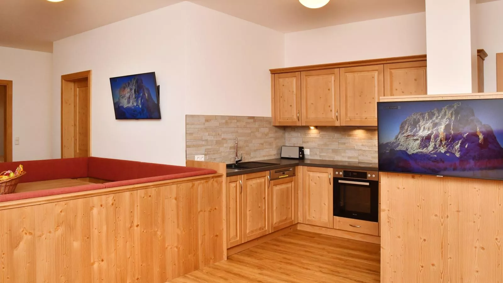 Apartments Next To The Ski Lift GF 1-Keuken