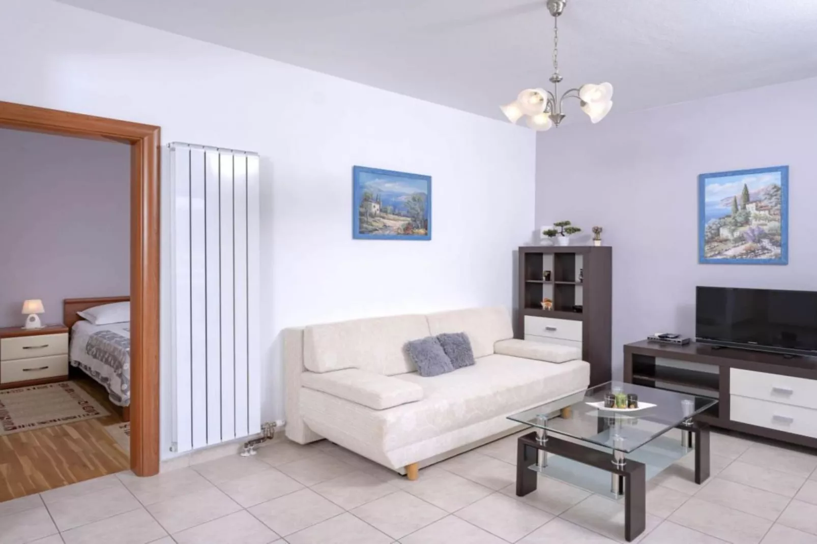 One Bedroom Apartment with Balcony and Sea View 2-Eetkamer