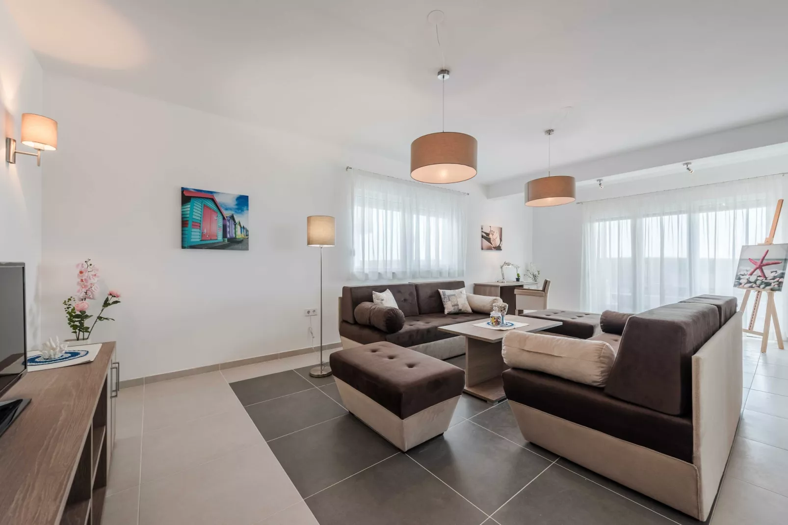 Luxury Escape with Swimming Pool & Modern Design - Four Bedroom Villa with Sea View and Private Pool ( Villa 8)-Woonkamer