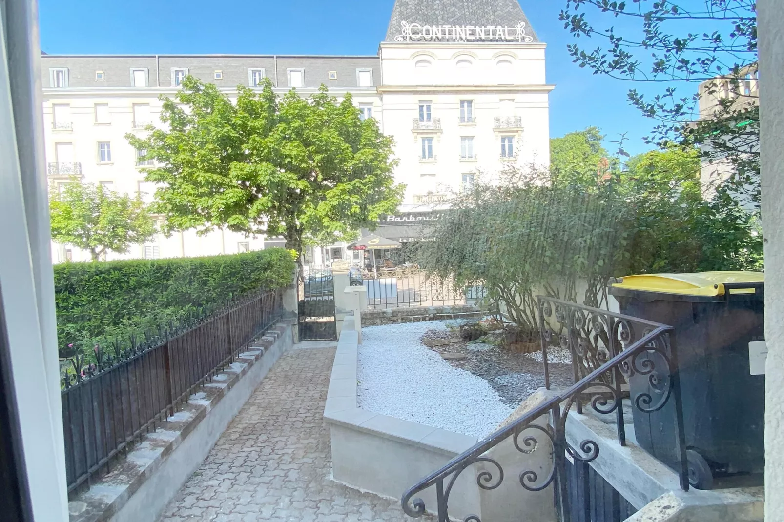 Duplex Vittel-Hal-ontvangst