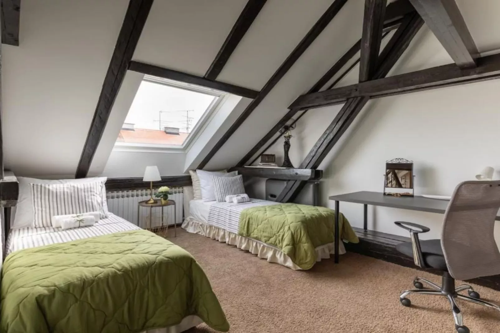 Zagreb Downtown Luxury Stay – 5th Element - Two Bedroom Penthouse-Slaapkamer