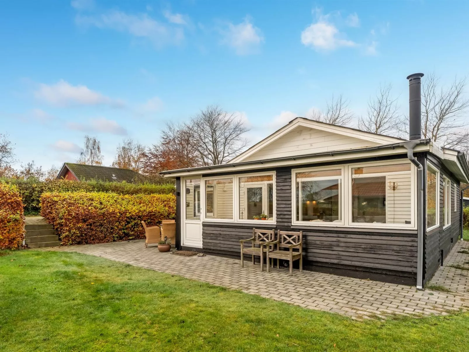 "Hjalma" - 250m to the fjord-Buiten