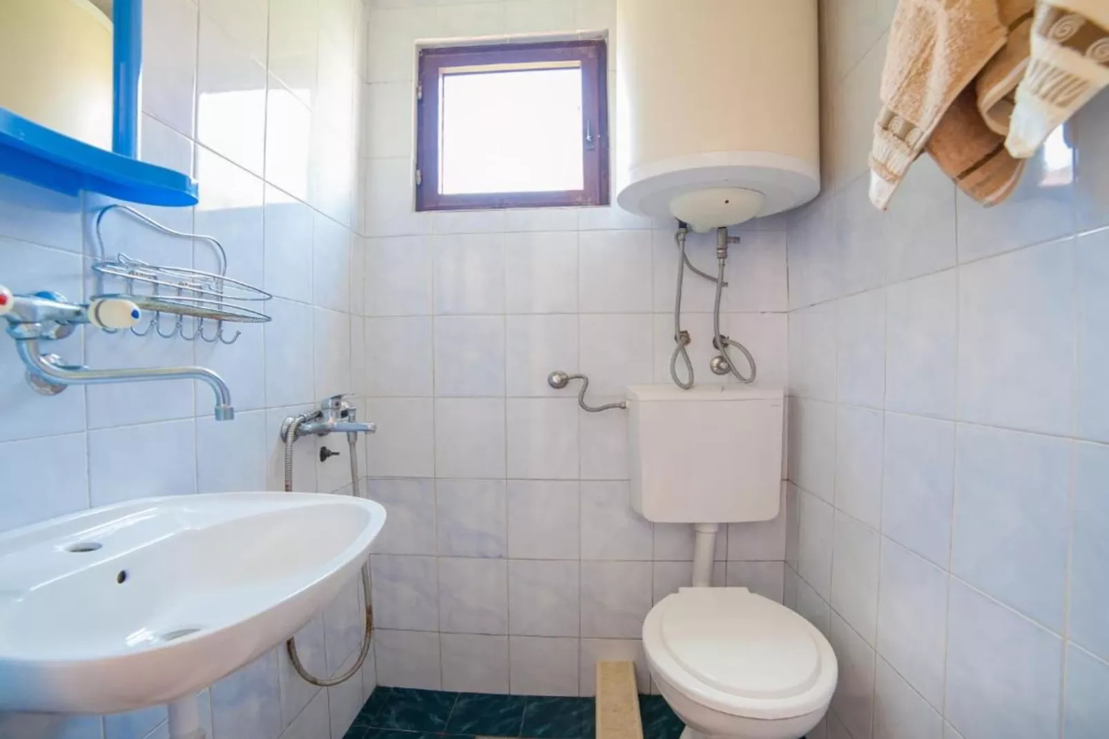 Petrovac Serenity Stay Near the Beach - Standard Double Room 2-Badkamer