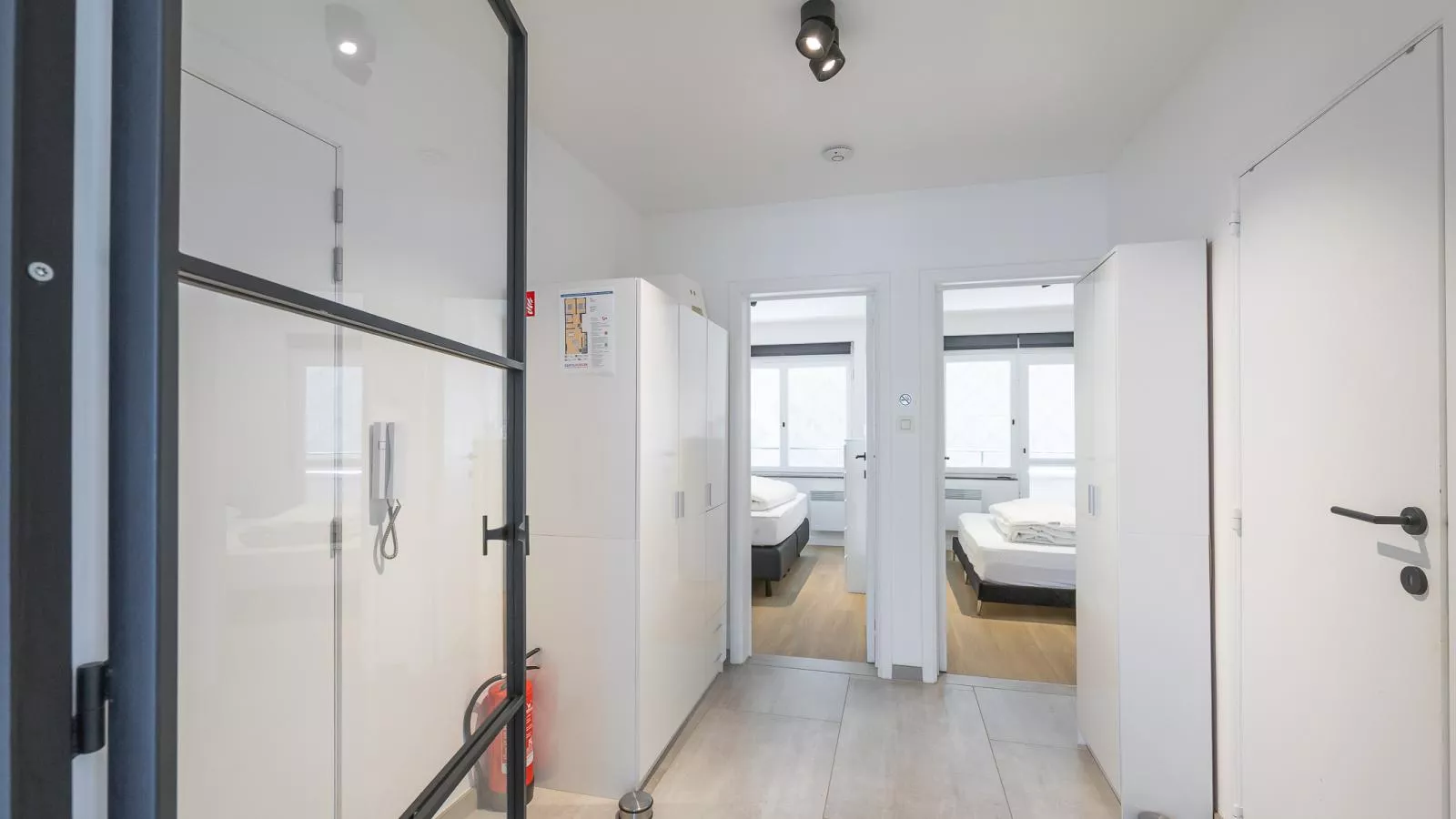 Providence - 0401-Hal-ontvangst