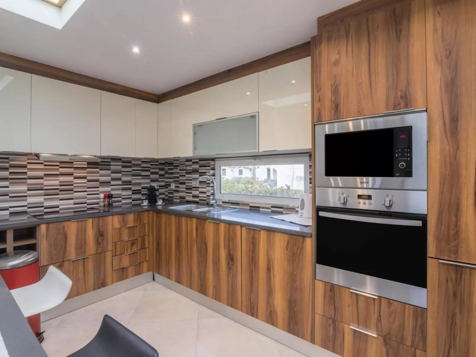 Malick - Sunny Way-Binnen