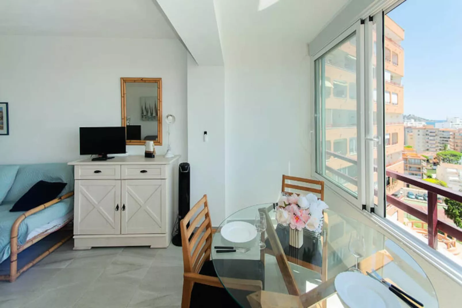 Studio à Roses-Niet-getagd