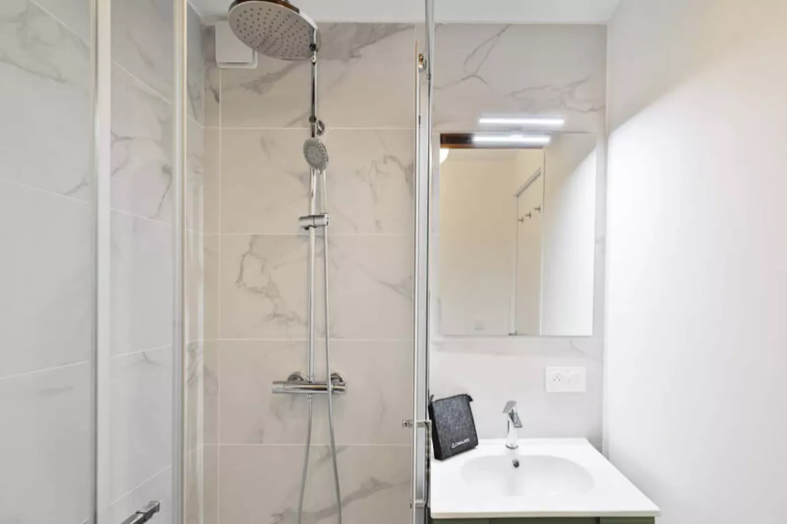 Résidence RÉsidence Violaine-Niet-getagd