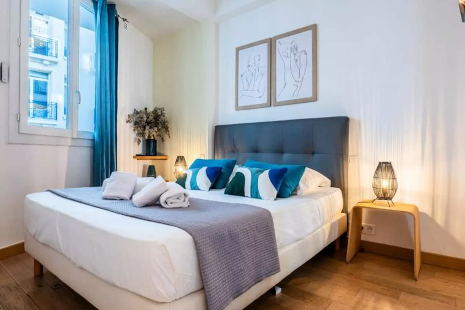 Résidence 3p Avec Terrasse Vue Mer, Face Au Martinez-Niet-getagd