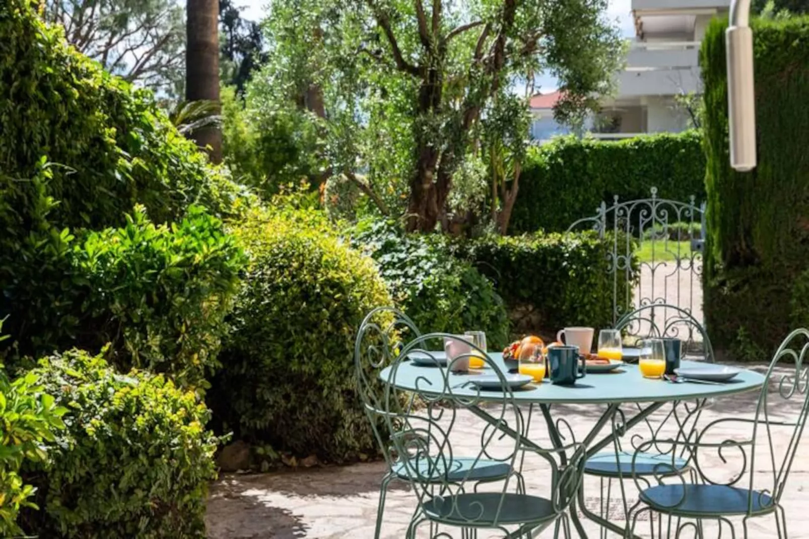 Résidence 4p Bourgeois Rez-de-jardin, Proche Croisette & Plages-Niet-getagd