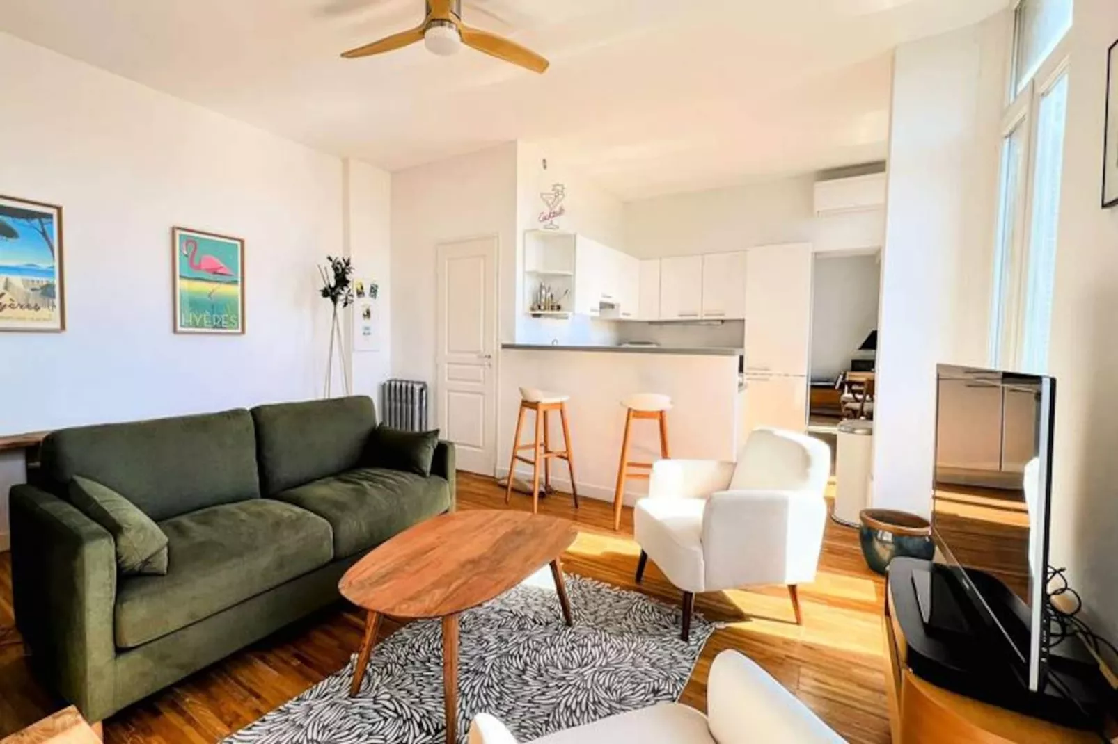 Résidence Le Castel-hyeres-Niet-getagd