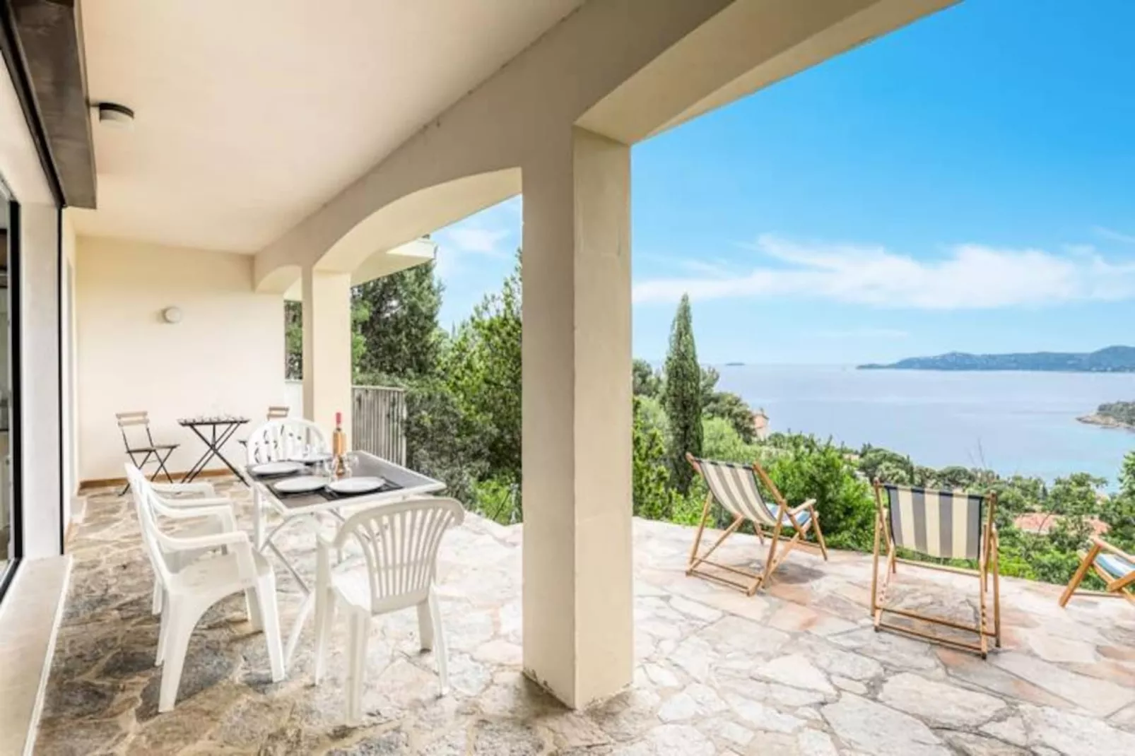 Résidence T2 Lumineux Avec Terrasse Et Vue Mer &ndash; Le Lavandou, Aiguebelle-Niet-getagd