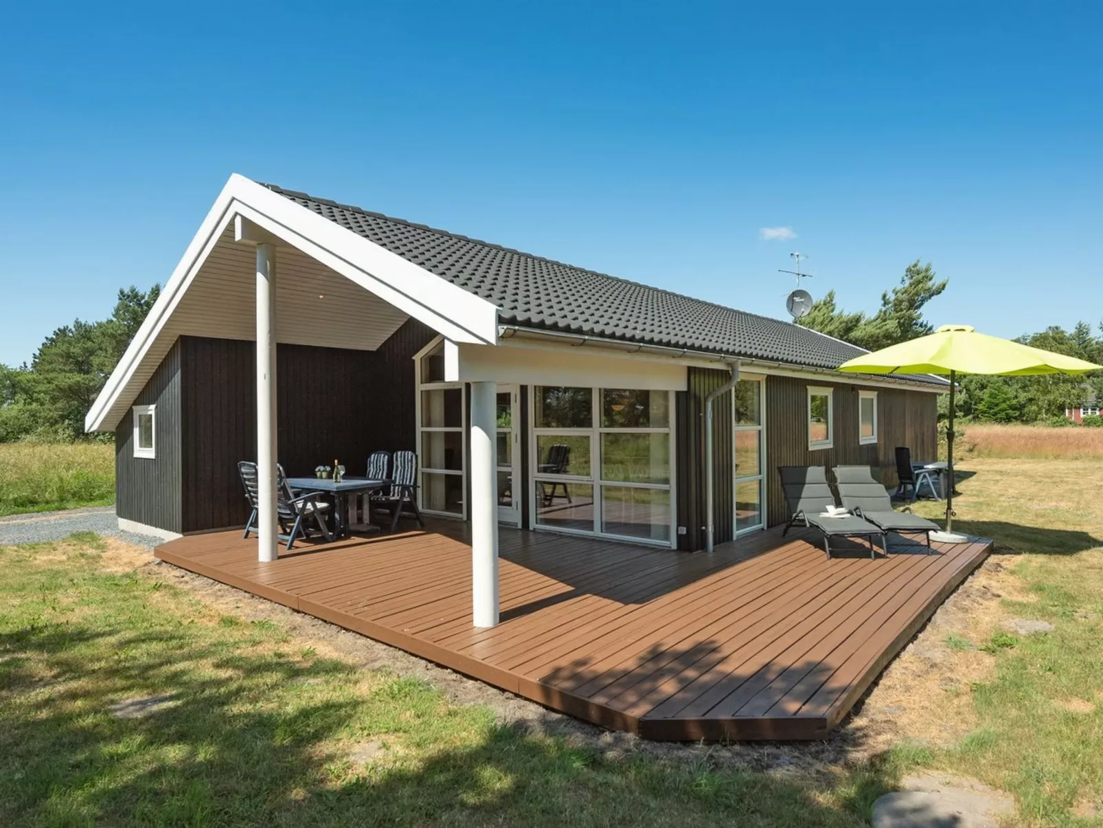 "Aksel" - 150m from the sea-Buiten