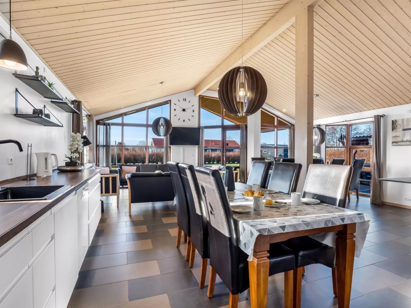 "Niela" - 800m from the sea-Binnen