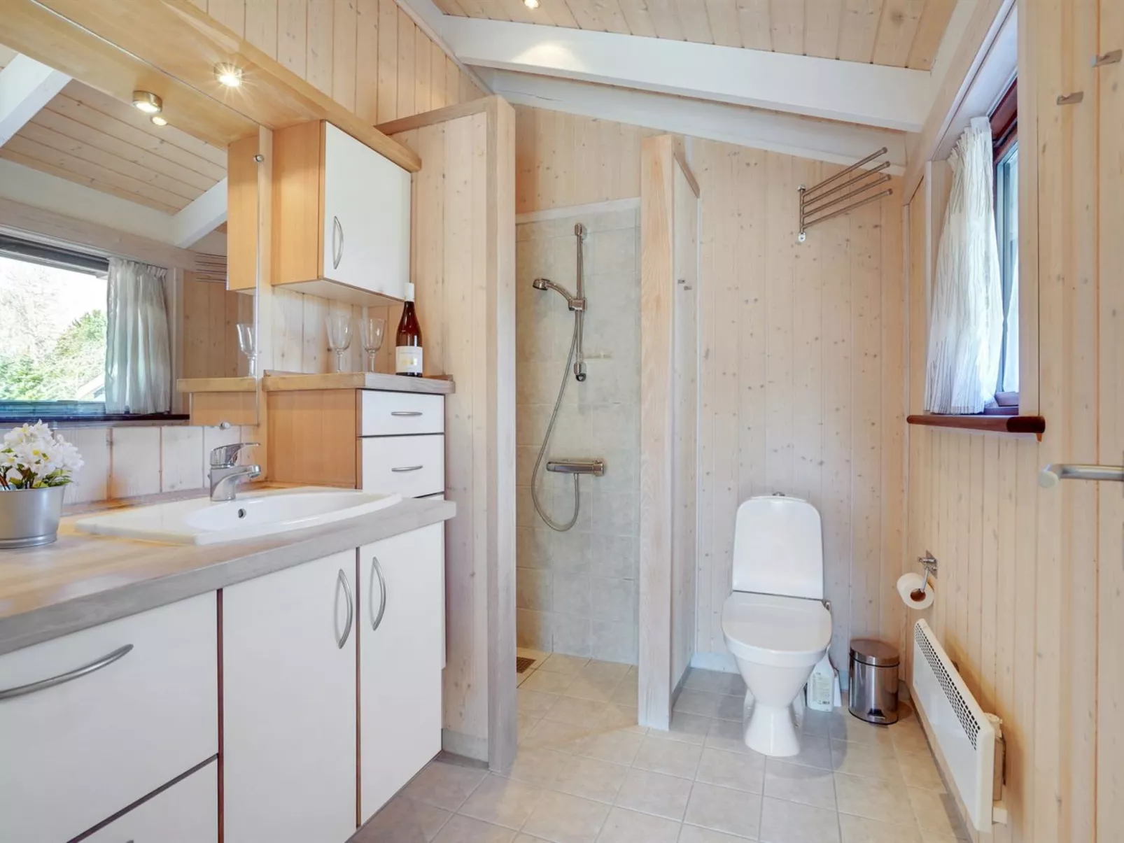 "Bessi" - 700m from the sea-Binnen