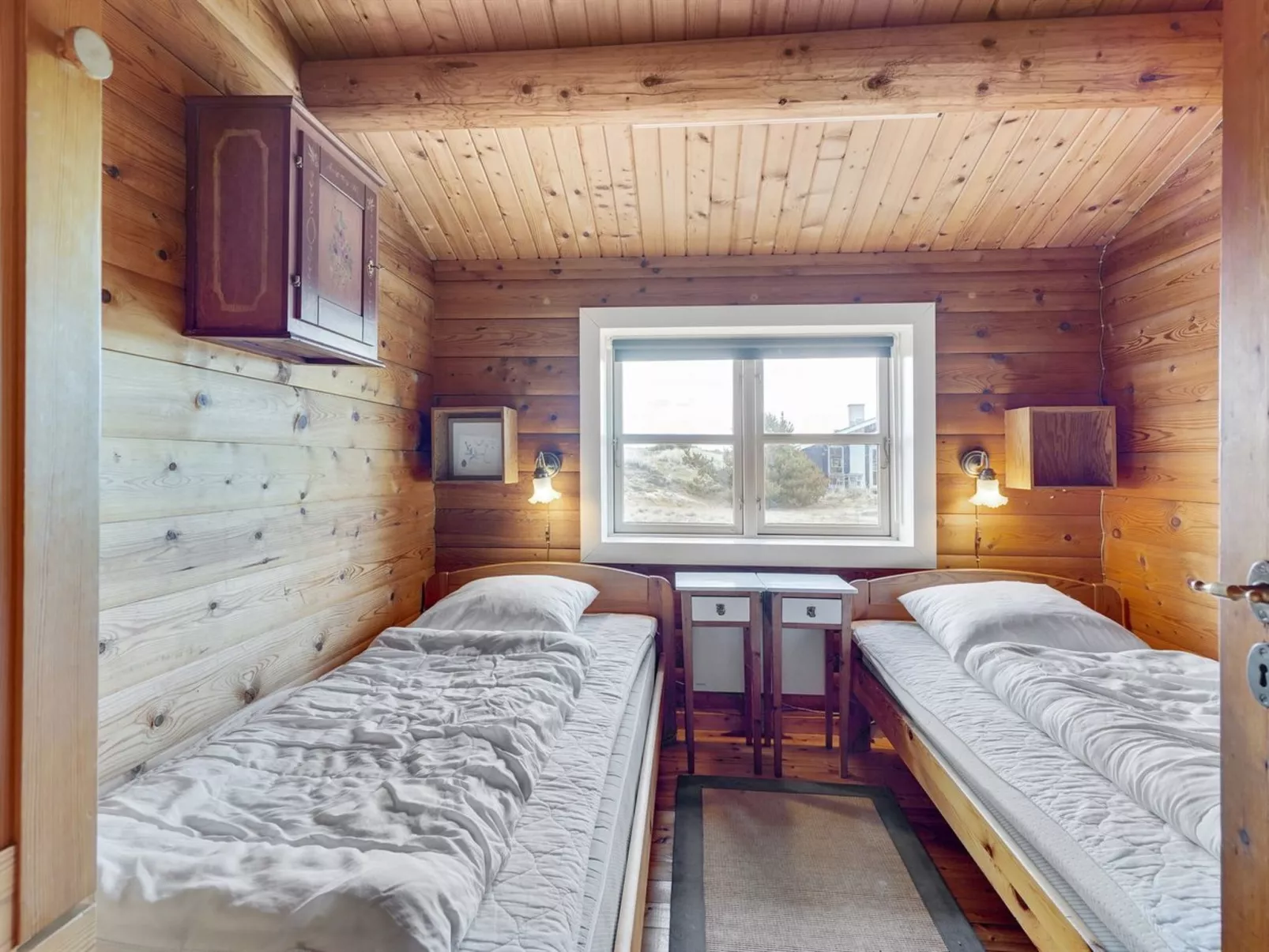 "Anton" - 1.5km from the sea-Binnen