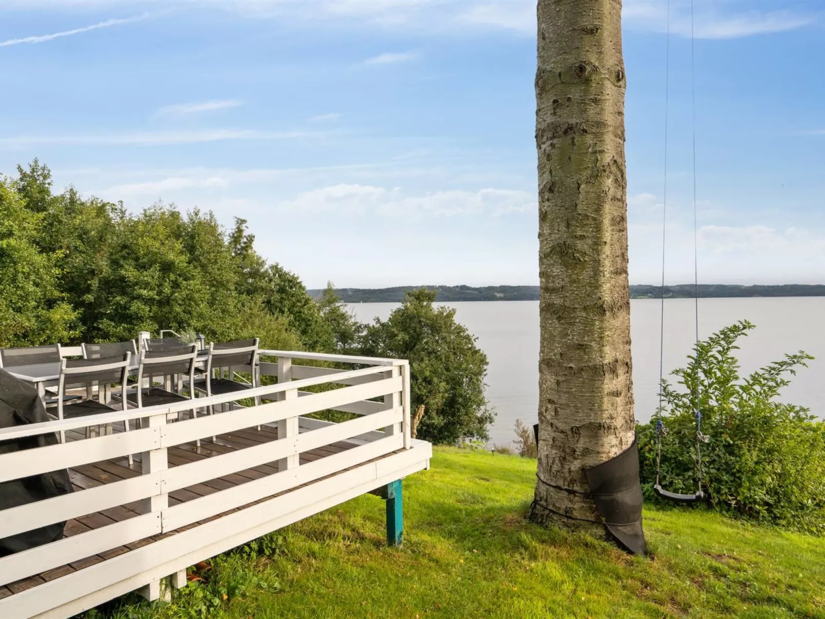 "Fifi" - 10m to the fjord-Buiten