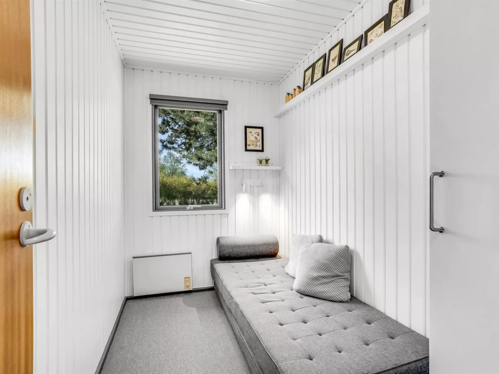 "Lars" - 250m from the sea-Binnen