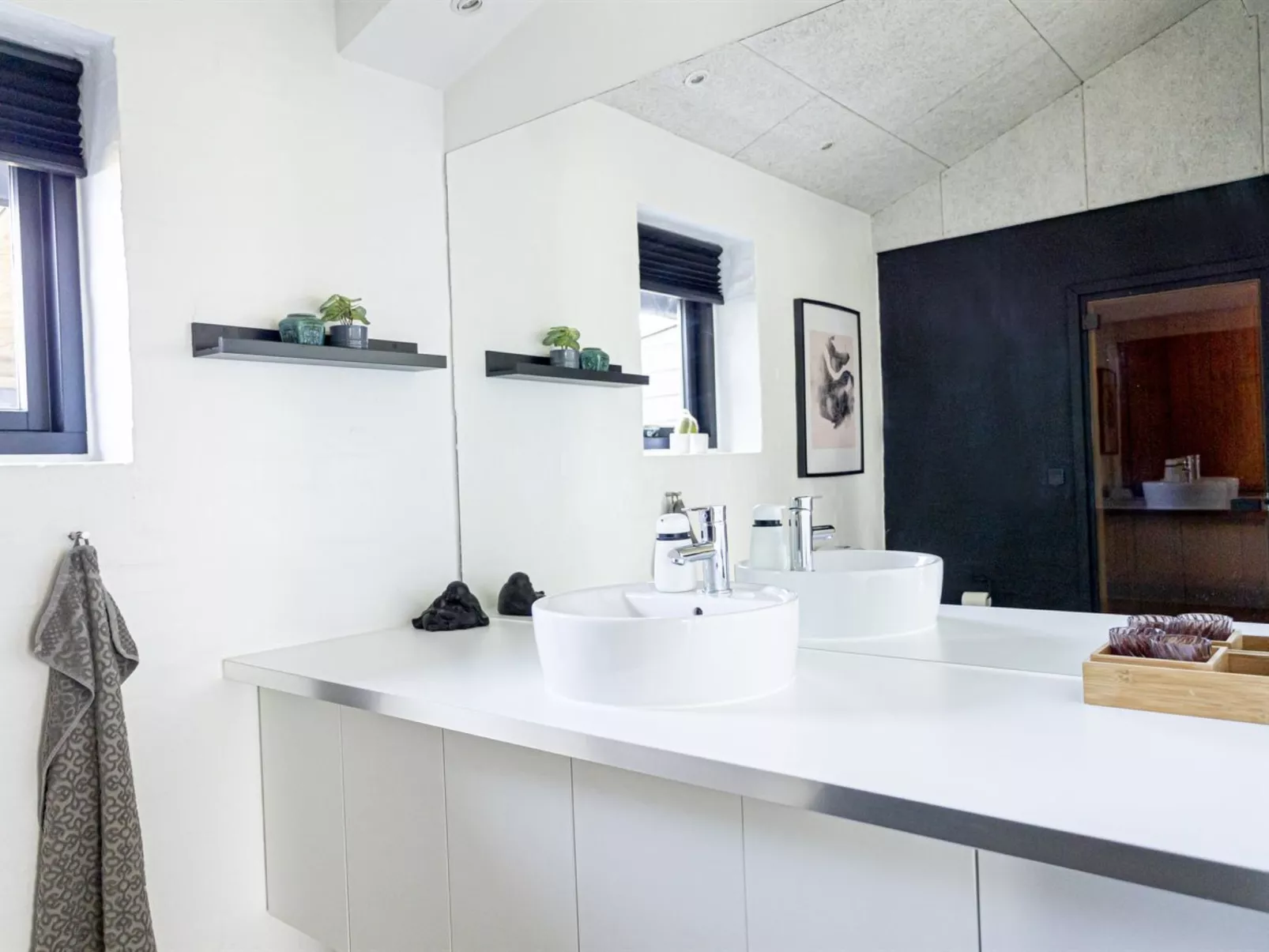 "Volfgang" - 250m from the sea-Binnen