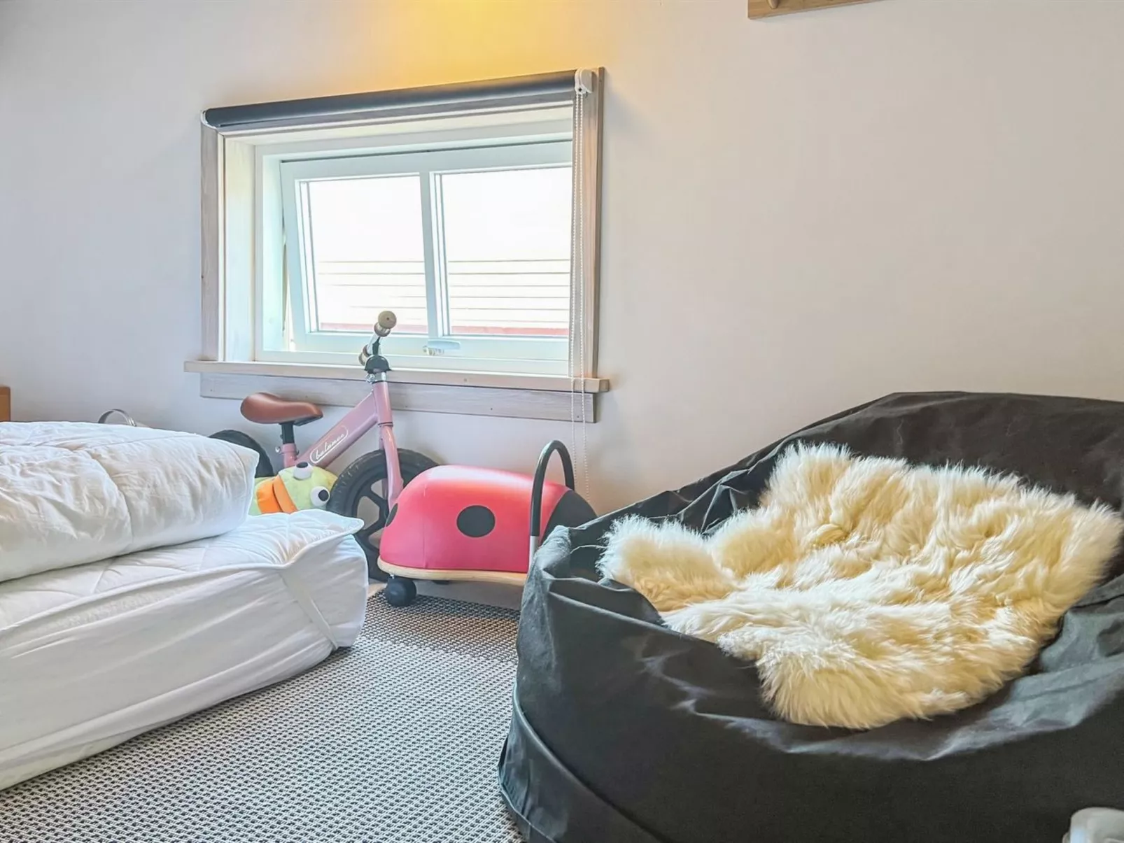 "Carlie" - 2.8km from the sea-Binnen