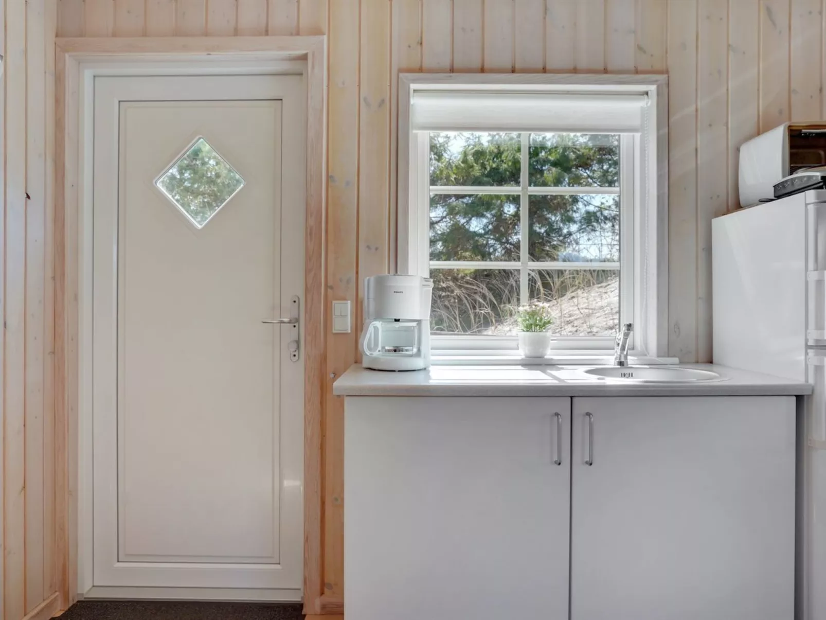 "Amie" - 800m from the sea-Binnen