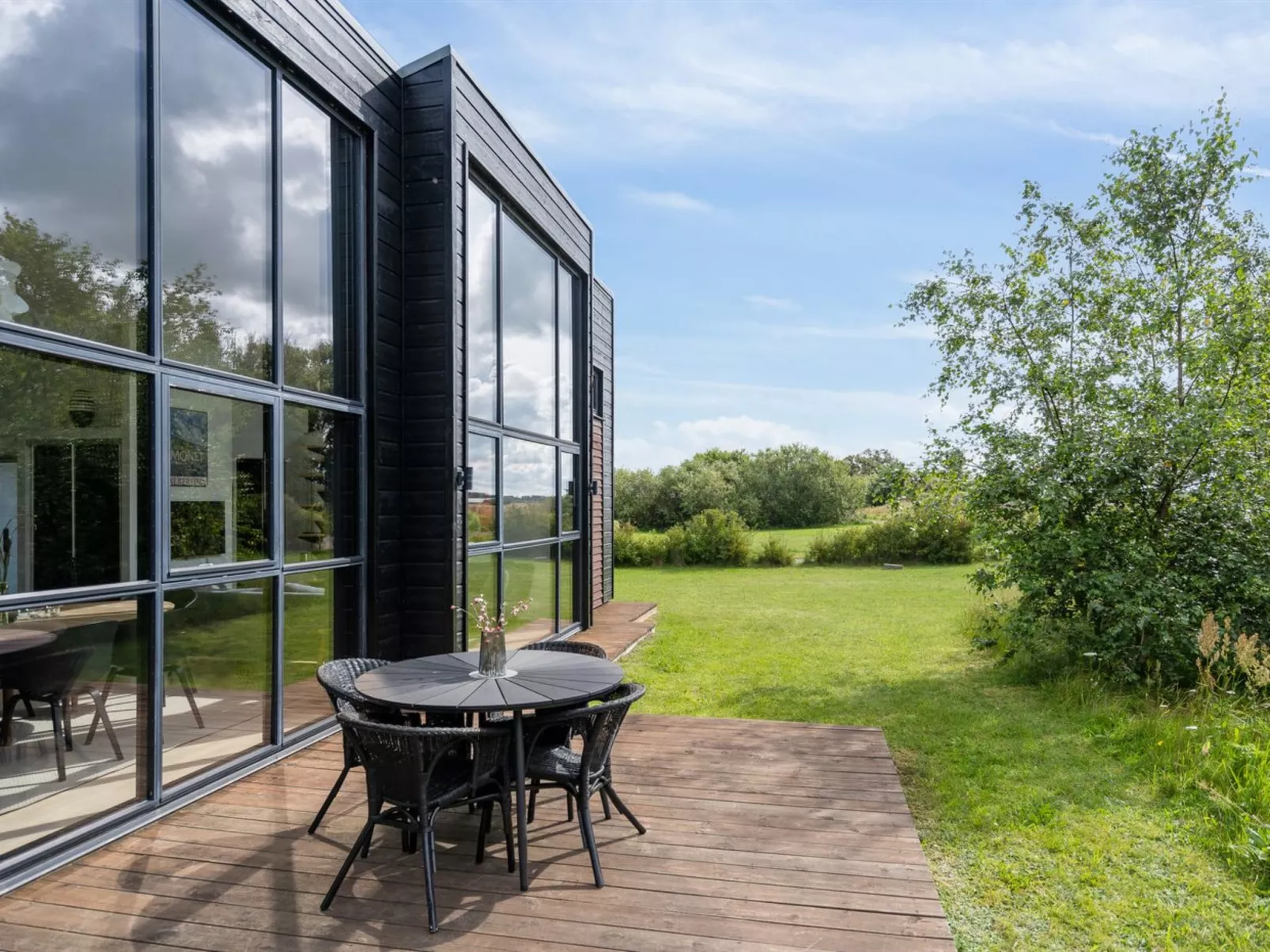 "Herdie" - 900m from the sea-Buiten