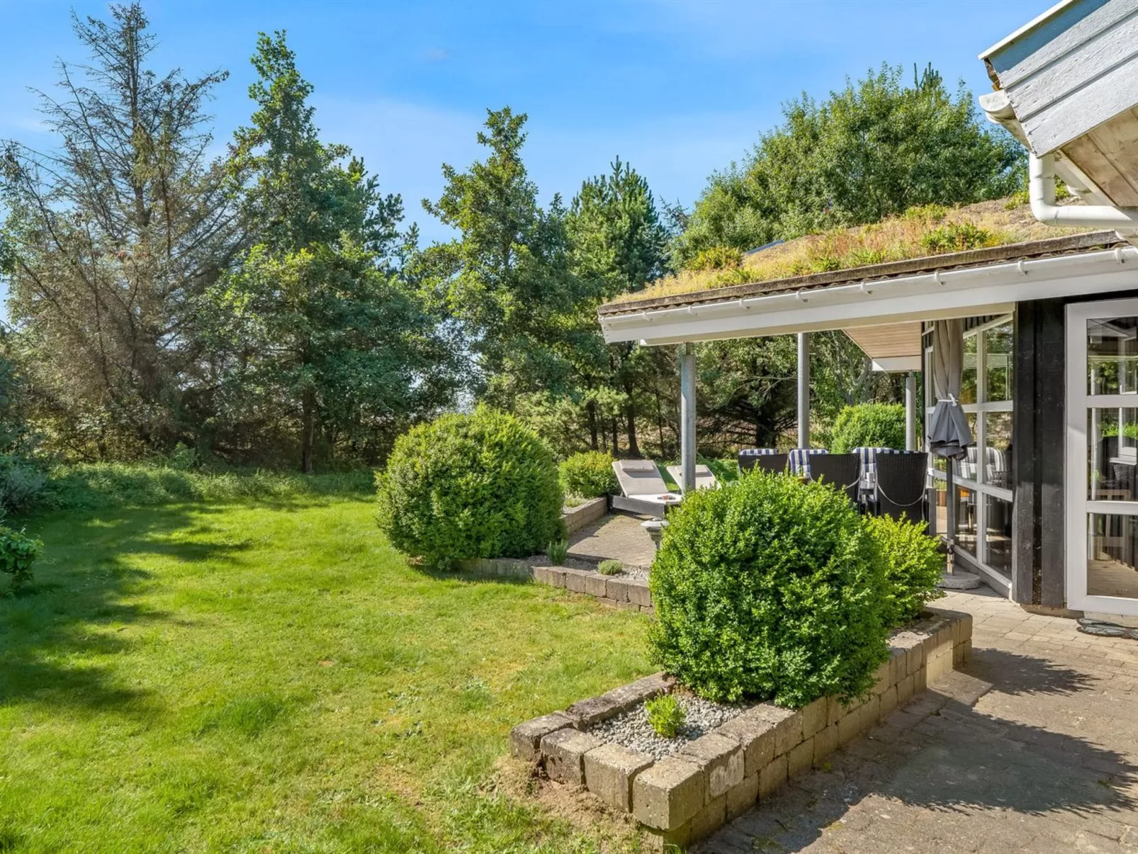 "Bina" - 1.9km from the sea-Buiten