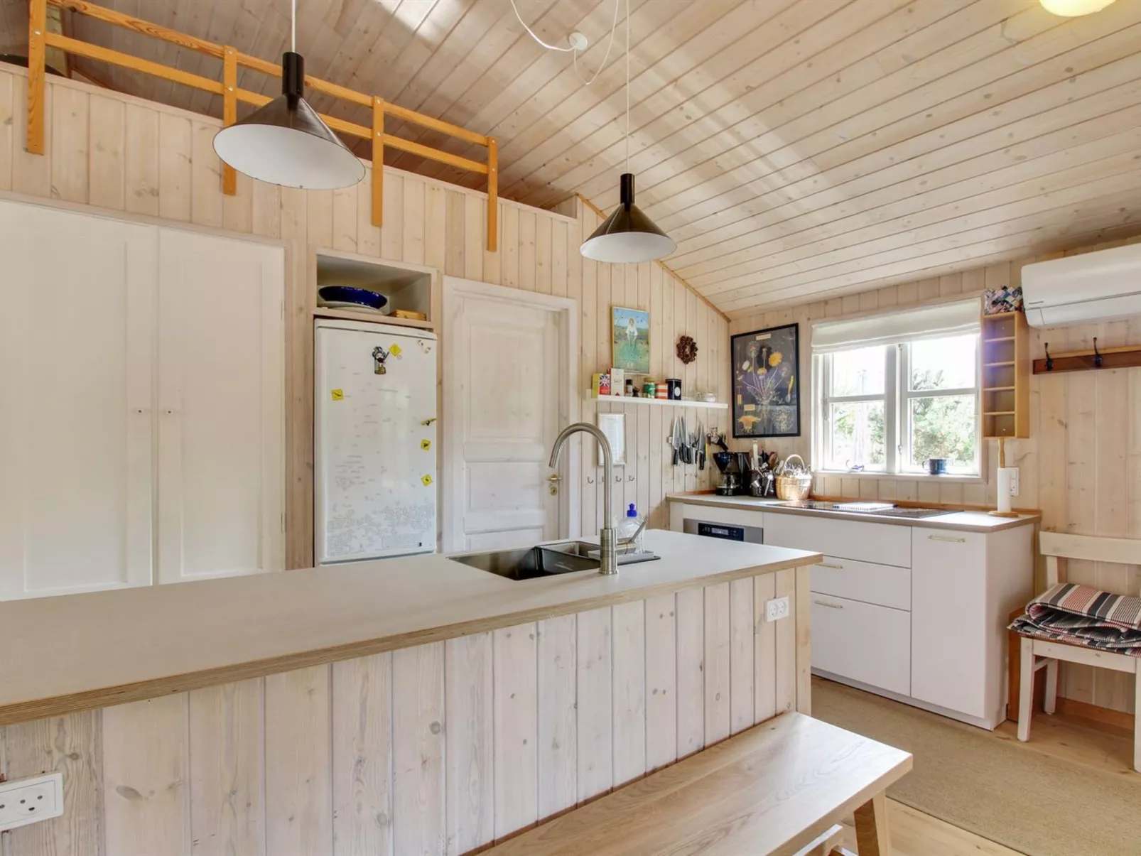 "Svenja" - 600m from the sea-Binnen