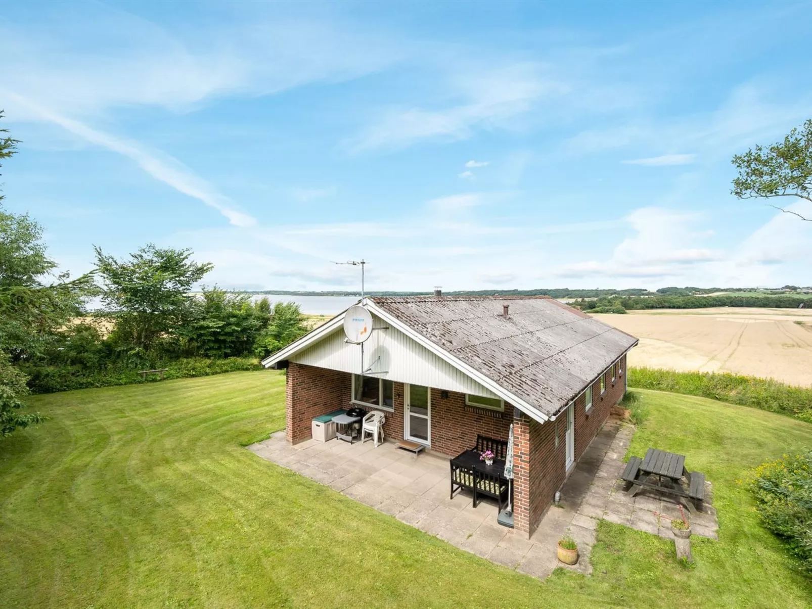 "Ephra" - 250m to the fjord-Buiten