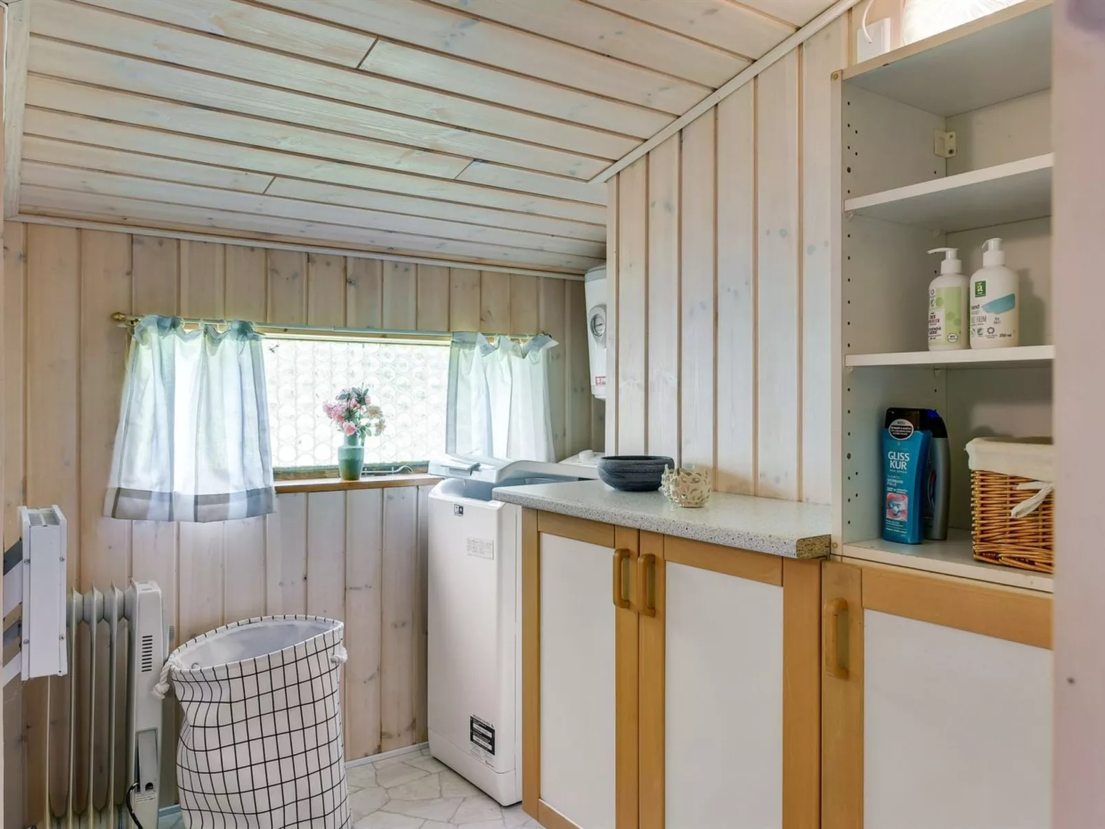 "Gangulf" - 150m from the sea-Binnen