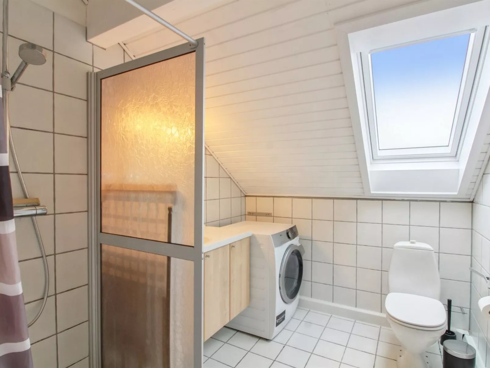 "Gaida" - 2.3km from the sea-Binnen