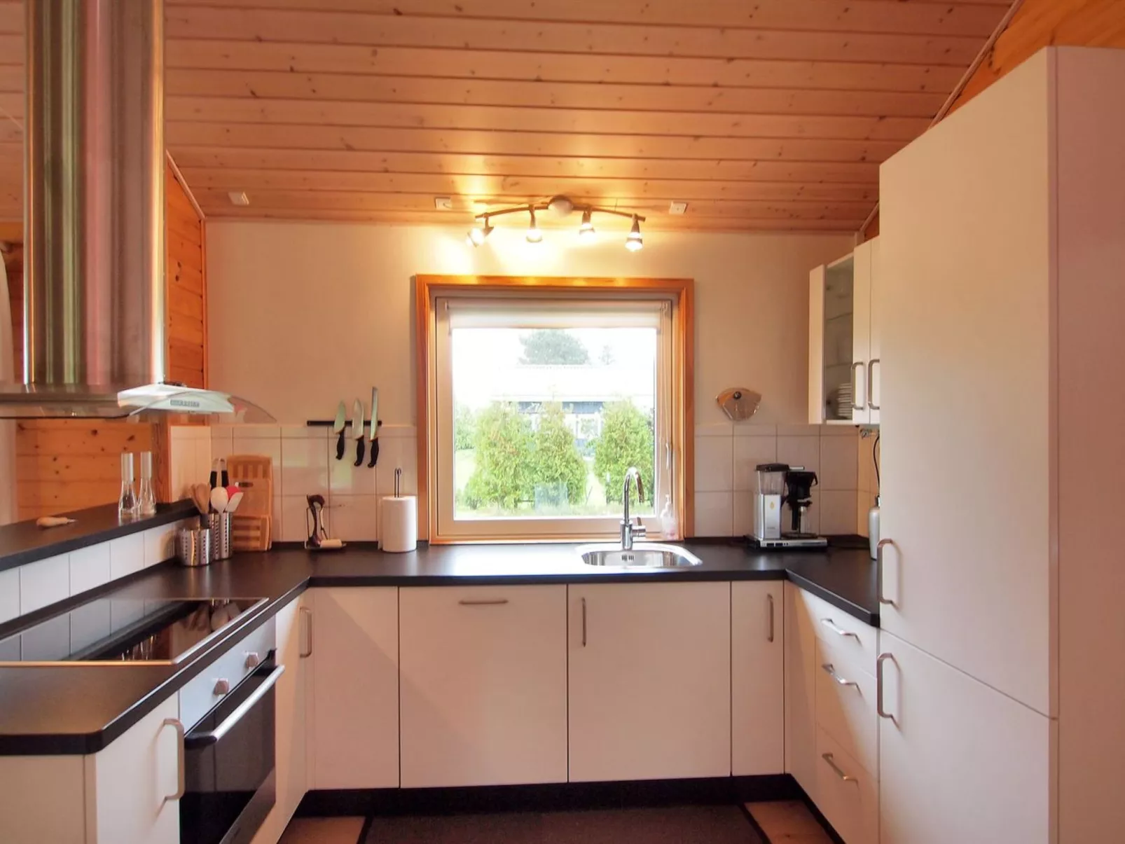 "Karanfilka" - 900m from the sea-Binnen