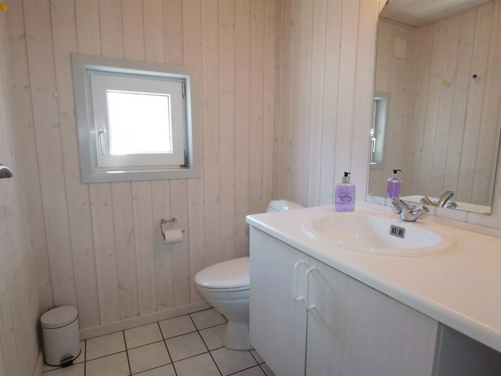 "Emmarenze" - 400m from the sea-Binnen