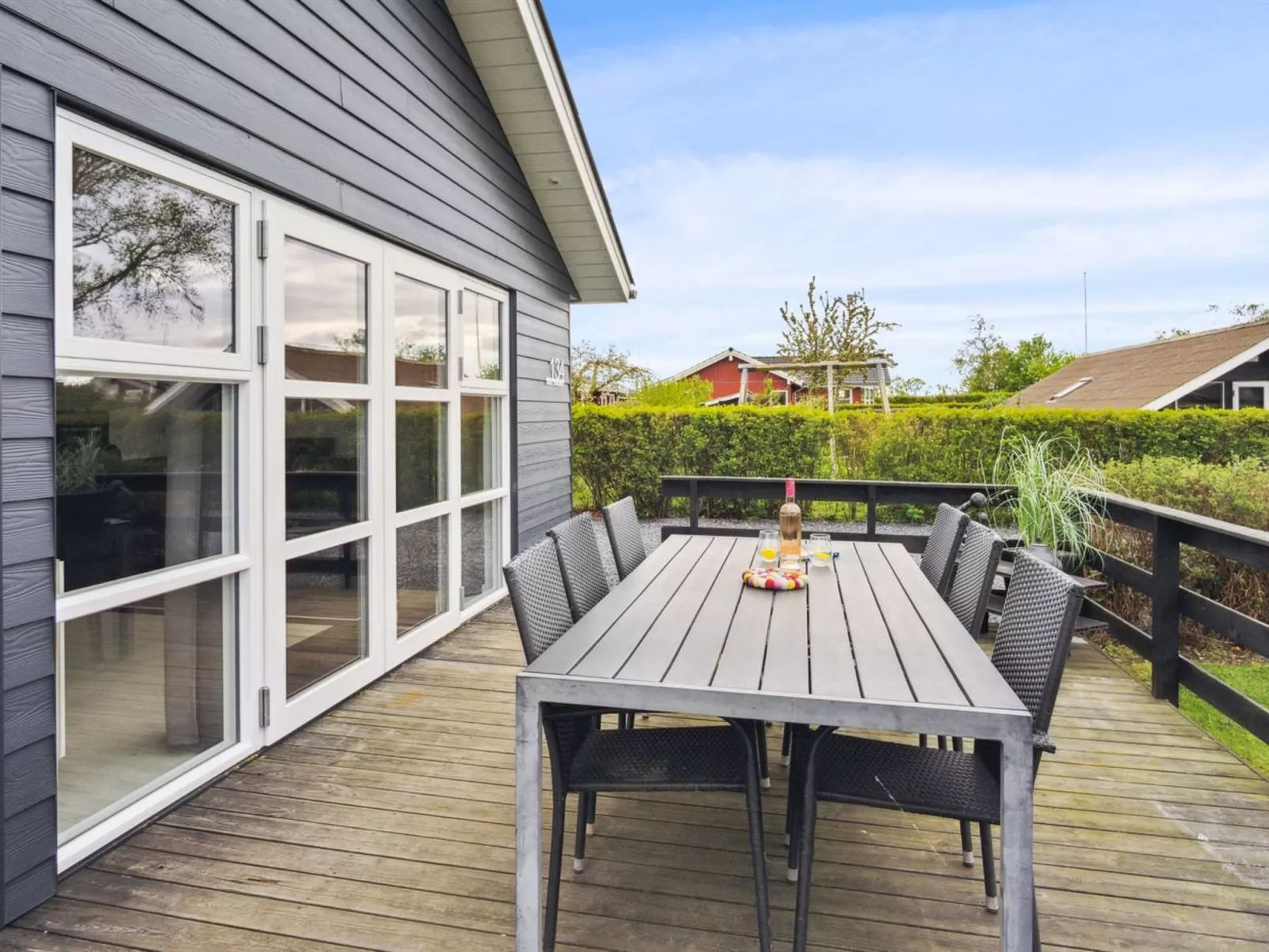 "Elvina" - 200m from the sea-Buiten