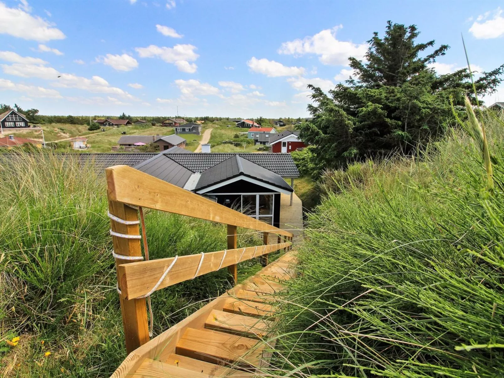 "Sirka" - 200m from the sea-Buiten