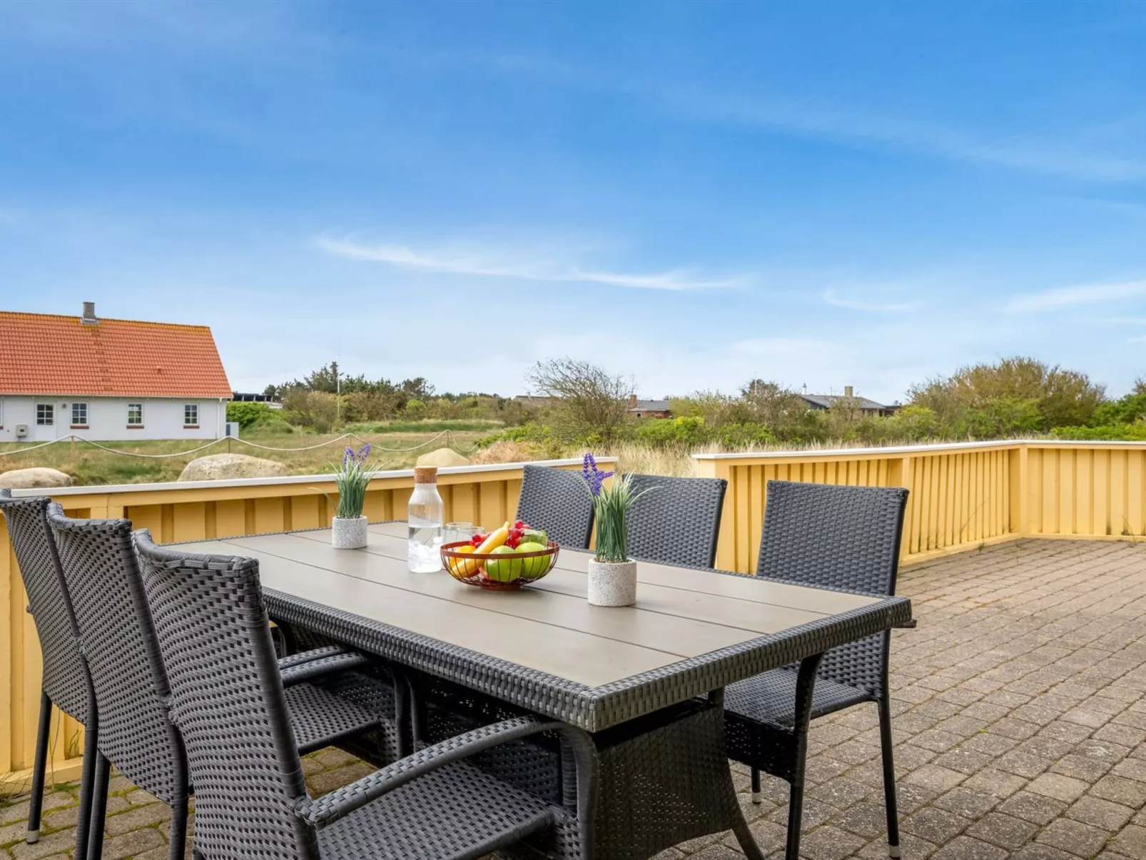 "Skev" - 200m to the fjord-Buiten