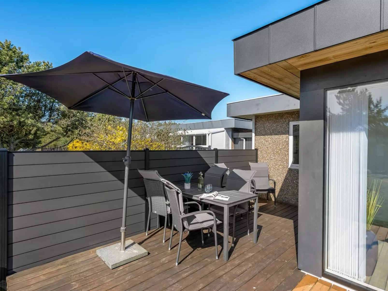 "Clemence" - 900m from the sea-Buiten