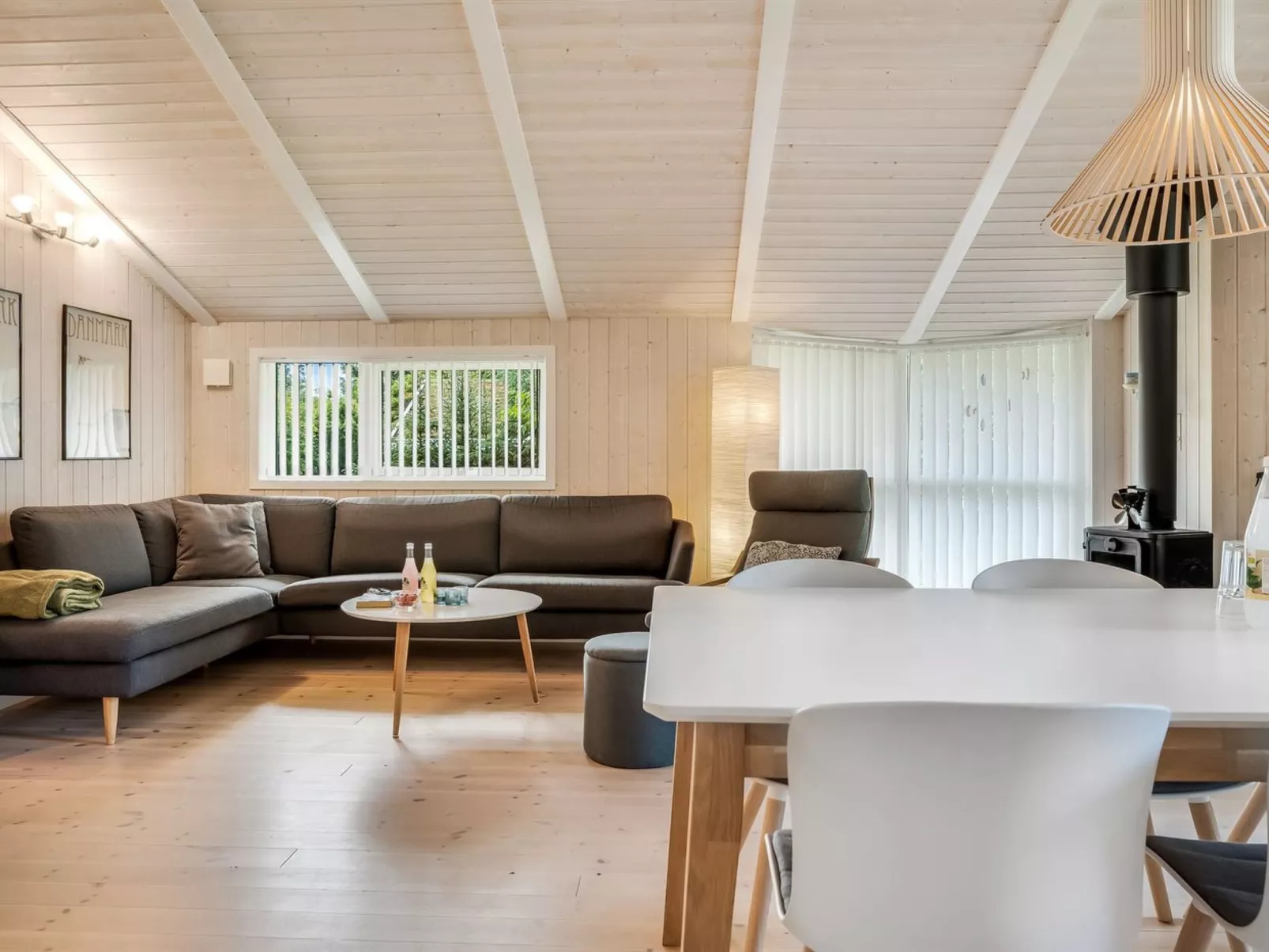 "Barnet" - 2.2km from the sea-Binnen