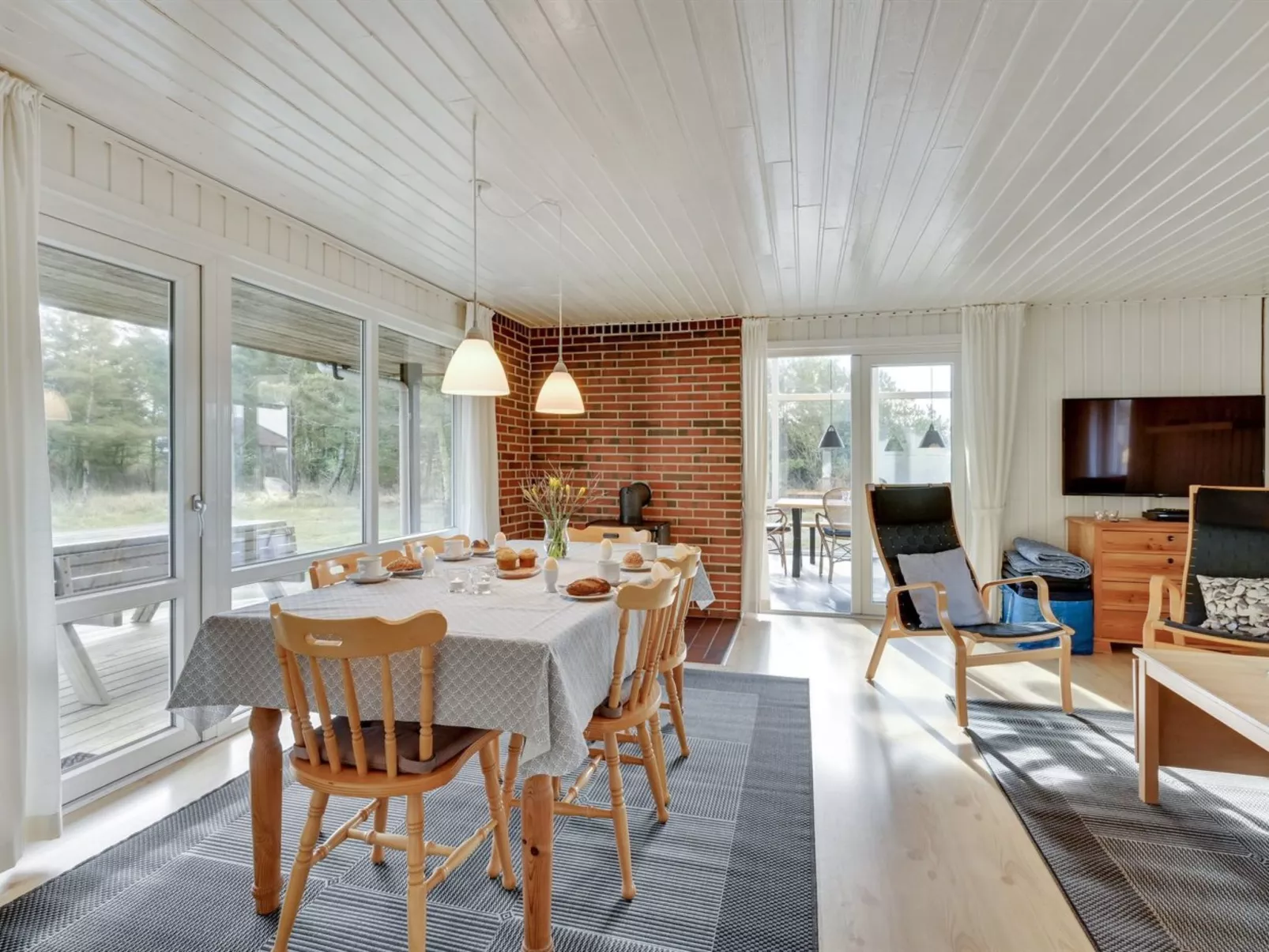 "Shalez" -  from the sea-Binnen