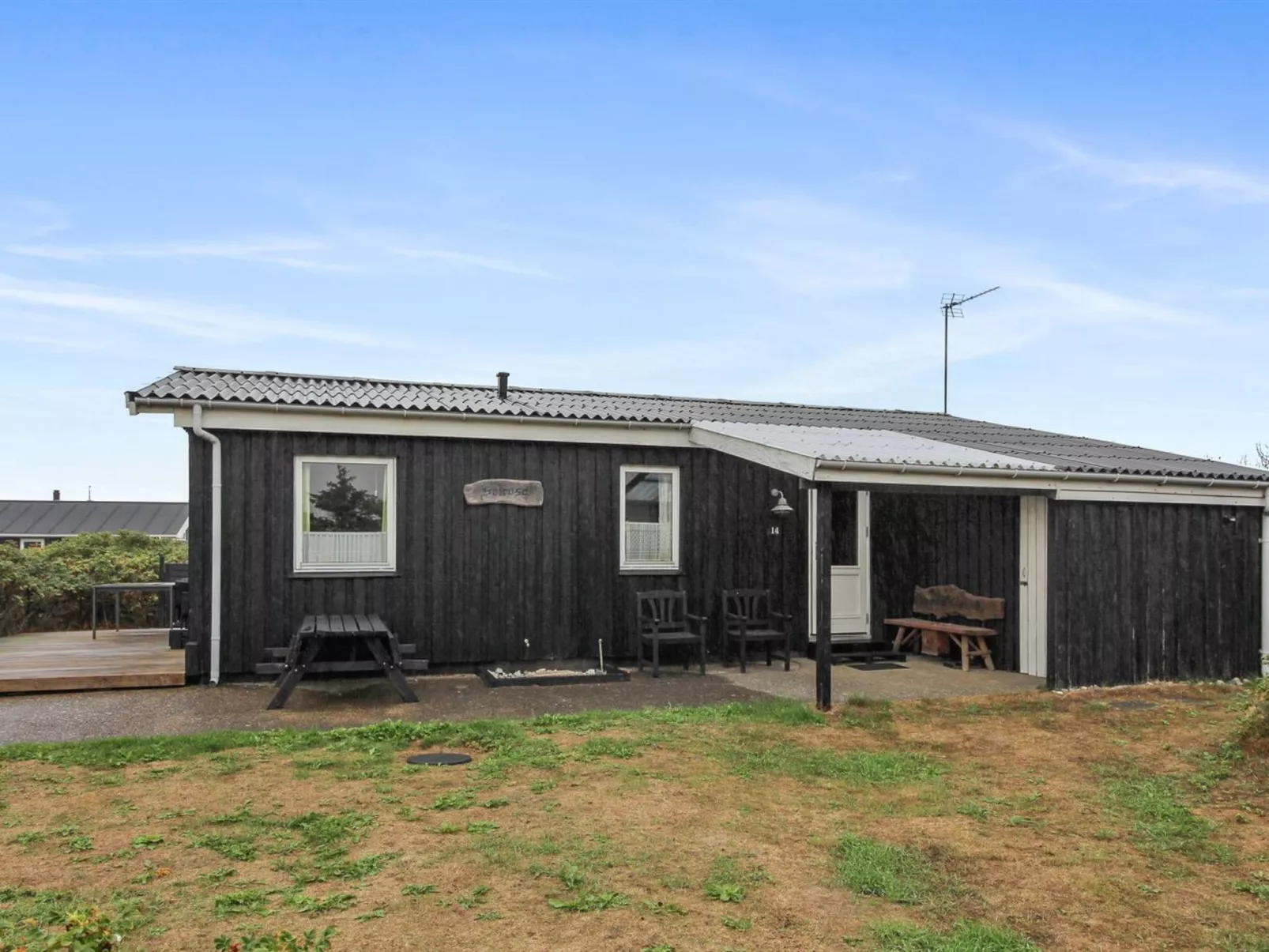 "Jerk" - 250m from the sea-Buiten