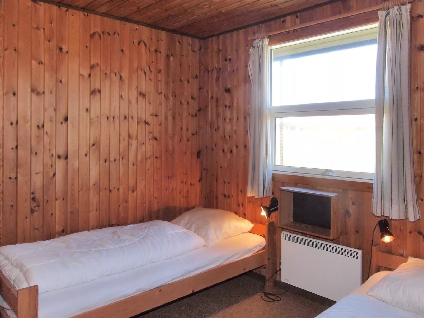 "Rami" -  from the sea-Binnen