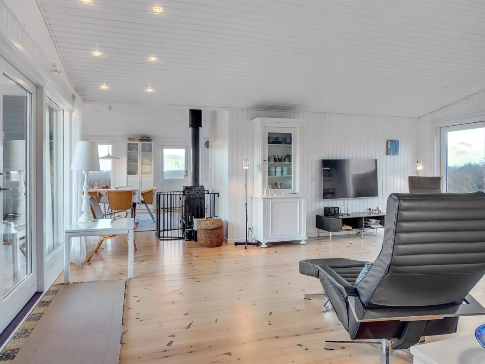 "Danja" - 300m from the sea-Binnen